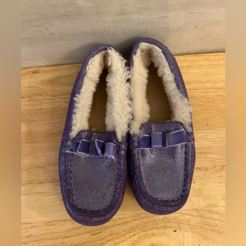 Ugg Australia Annmarie purple glitter bow sheepskin slippers/ moccasins